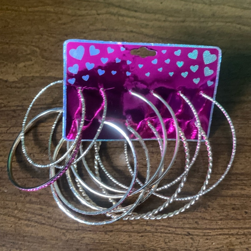 *5/$5*  NWOT No Label Pink 6pc Fashion Hoop set